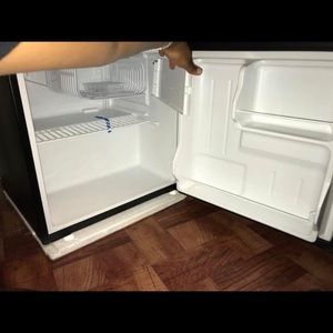 Haier Mini Fridge